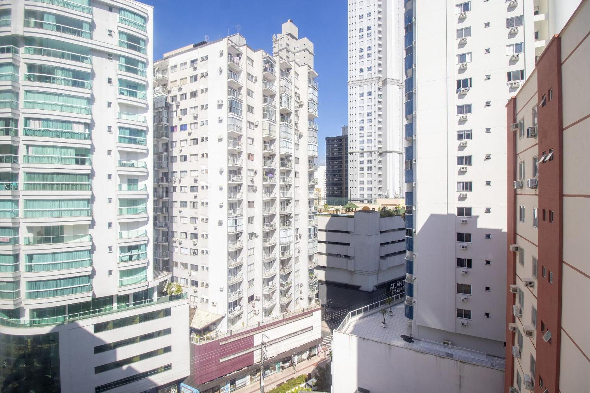 POS83B - Lindo Espaço, Garagem, Totalmente Climatizado, TV Smart, Wi-Fi Balneário Camboriú Extérieur photo